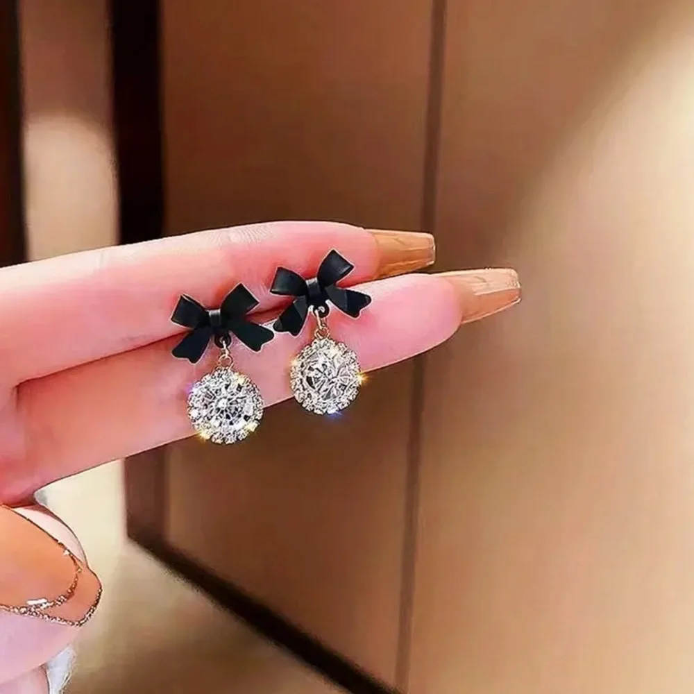 NEW 1 Pair Exquisite Bow Earrings 🎀 - Picture 3 of 6